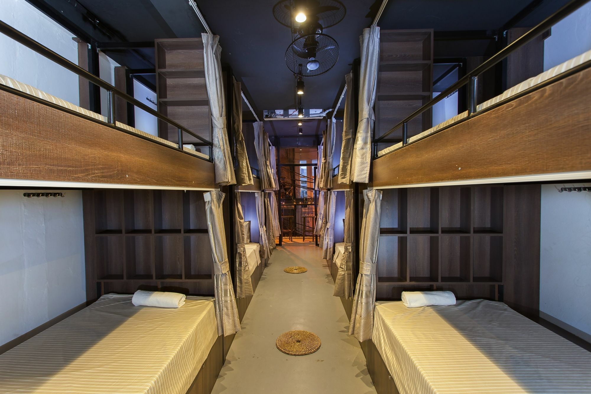 Luxury Backpakers Hotel Hanoi Eksteriør billede